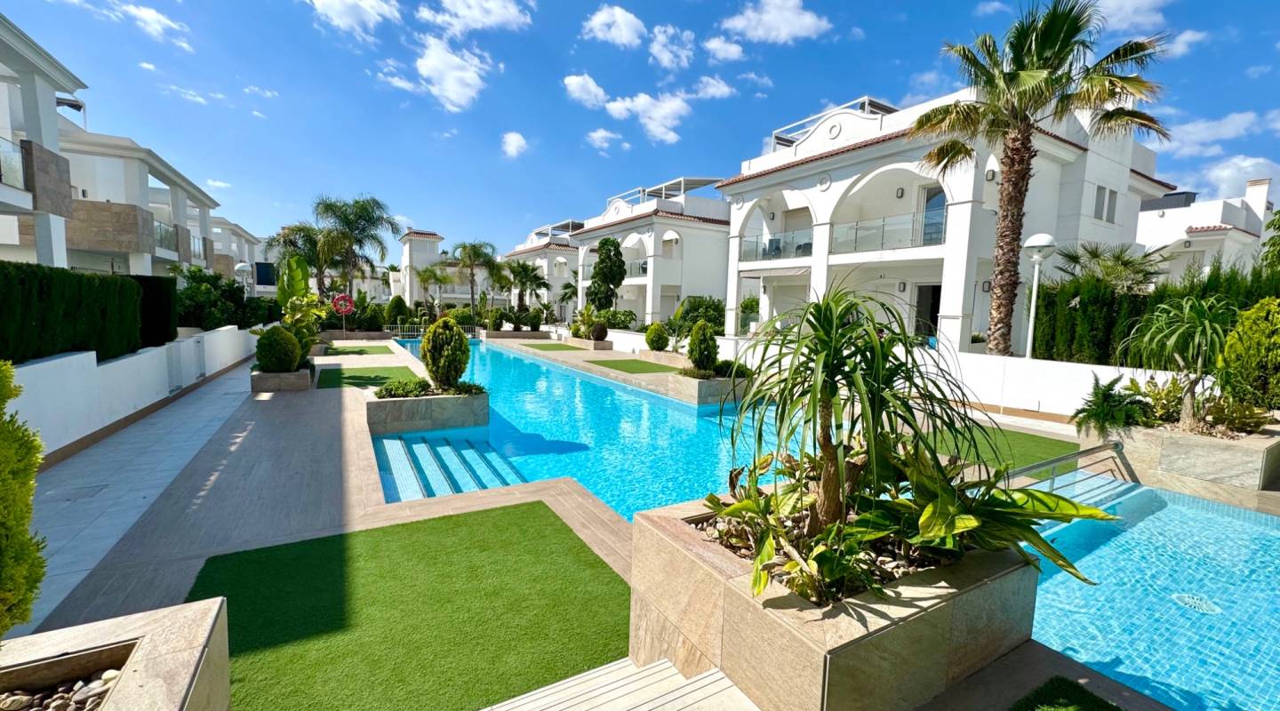 Venta - Semi Detached - Ciudad Quesada
