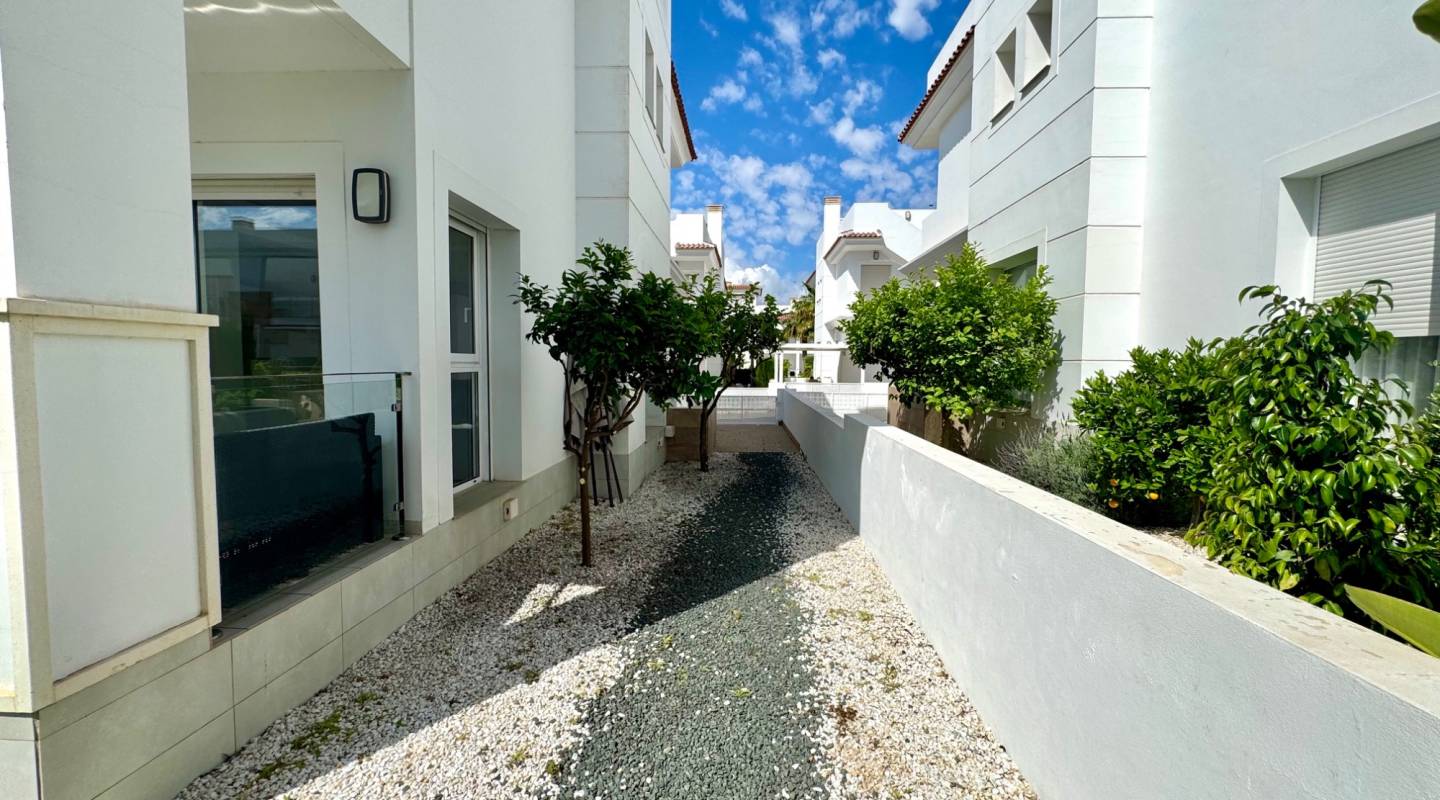 Venta - Semi Detached - Ciudad Quesada