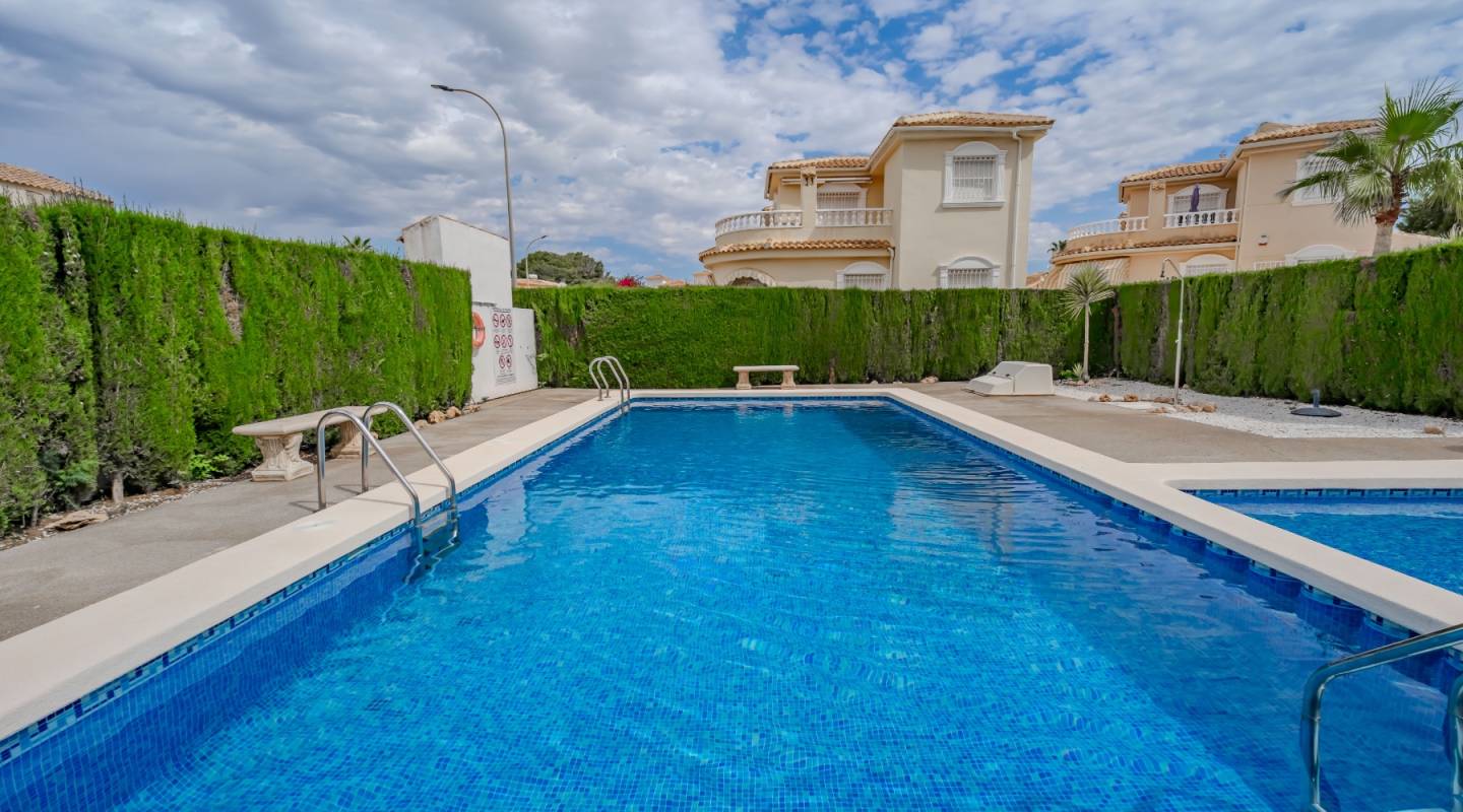 перепродажа - Semi Detached - Ciudad Quesada