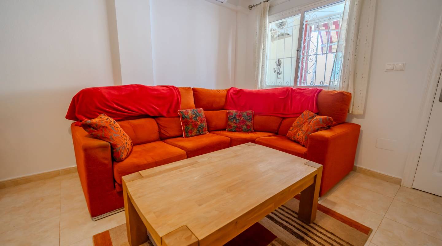 Resale - Townhouse - Ciudad Quesada