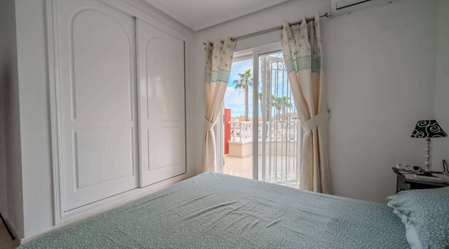 Resale - Townhouse - Ciudad Quesada