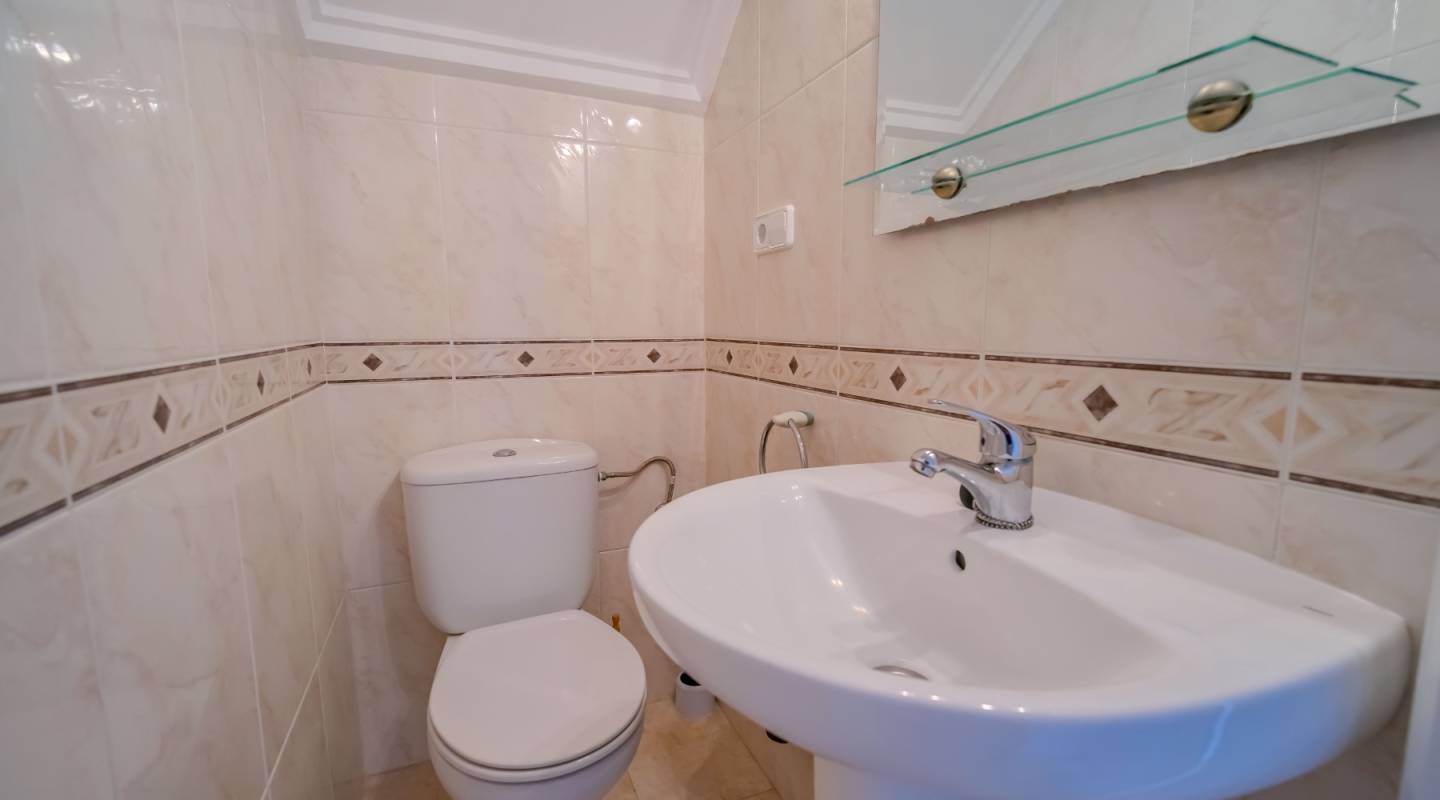 Resale - Townhouse - Ciudad Quesada