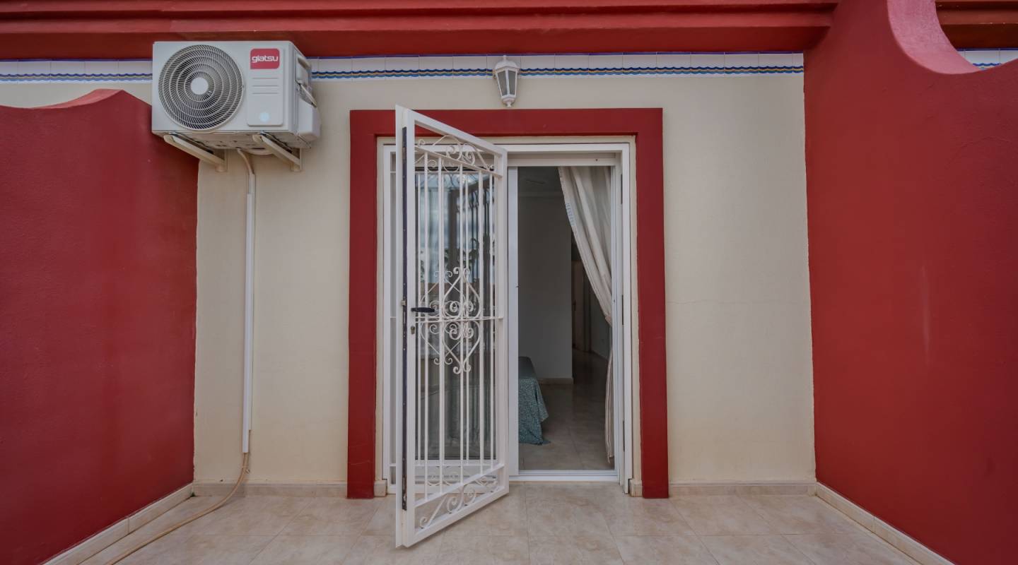 Resale - Townhouse - Ciudad Quesada