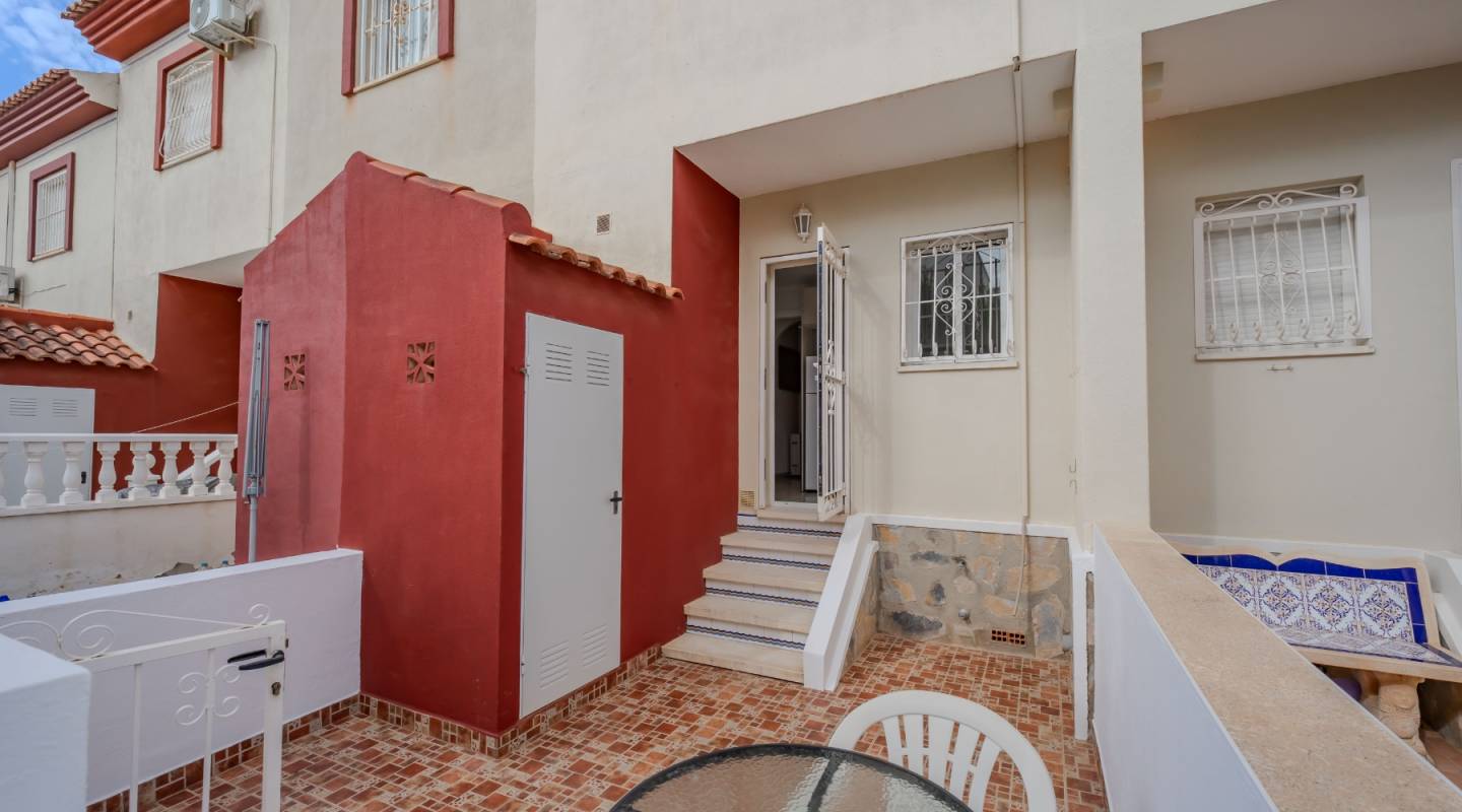 Resale - Townhouse - Ciudad Quesada