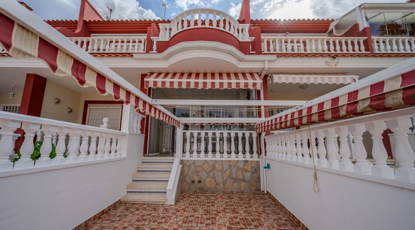 Resale - Townhouse - Ciudad Quesada