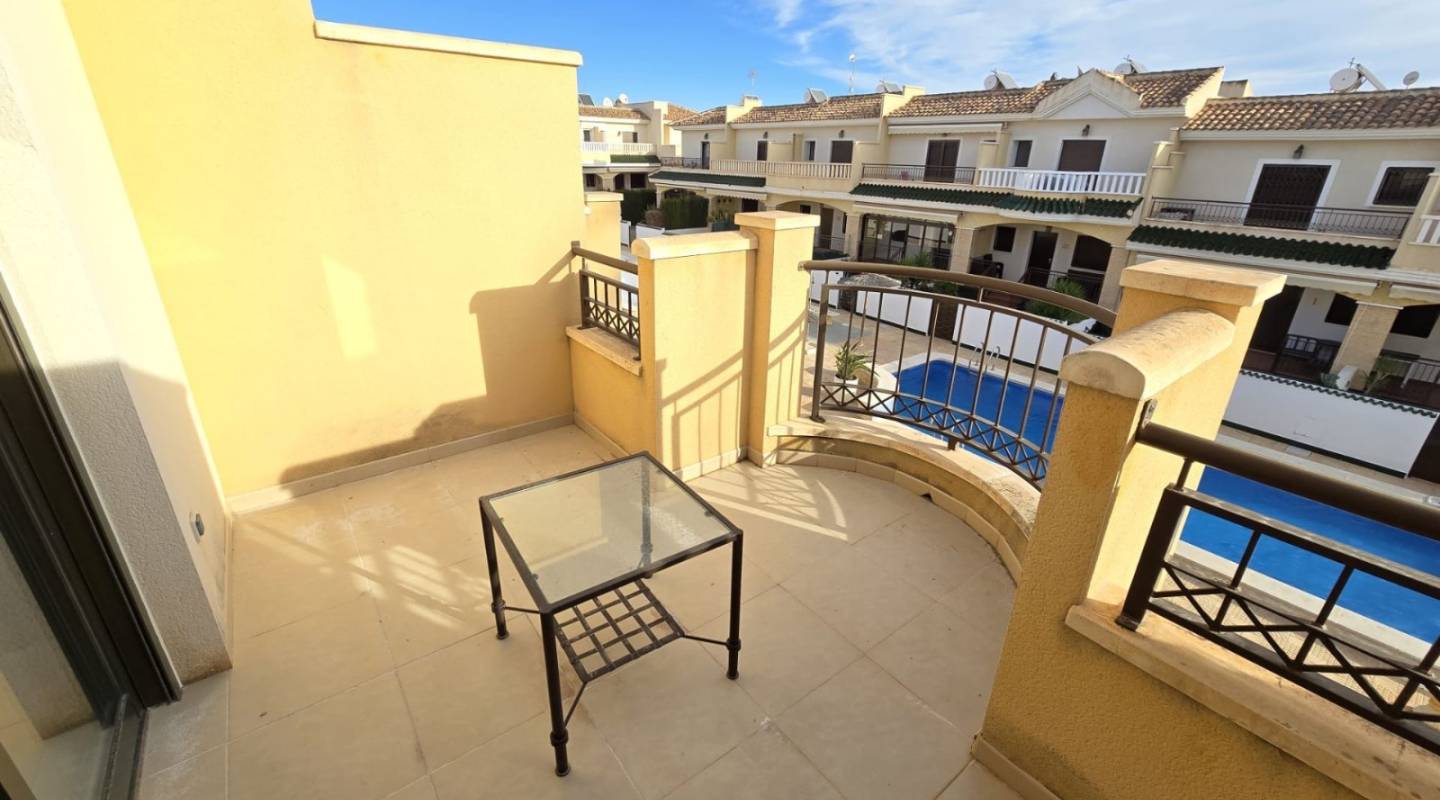 Resale - Townhouse - Ciudad Quesada