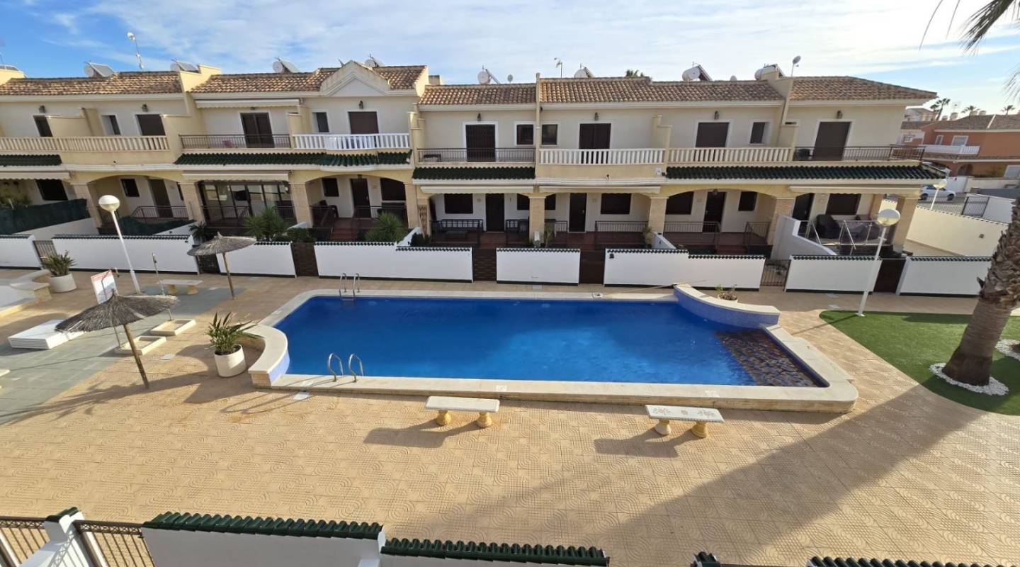 Resale - Townhouse - Ciudad Quesada