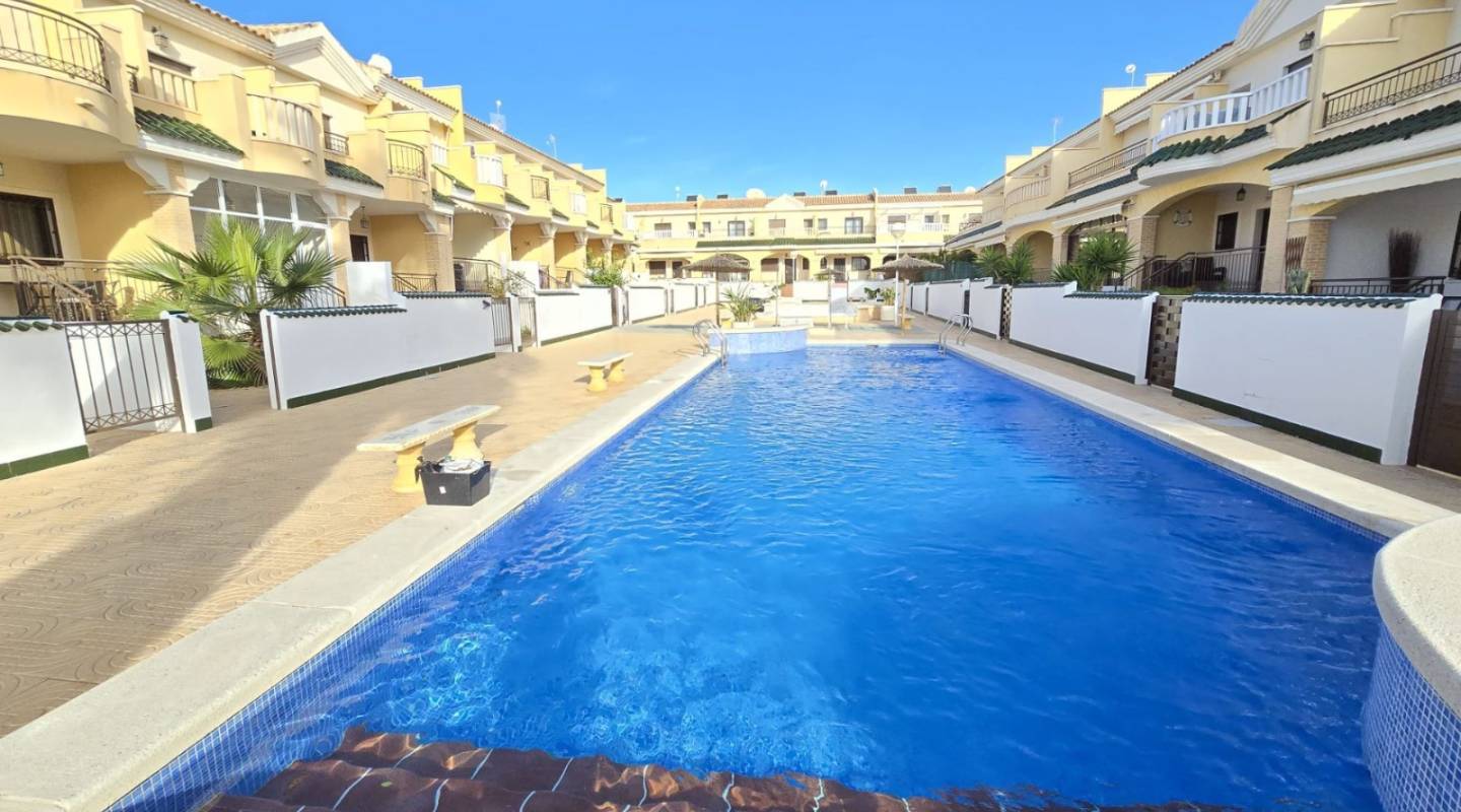 Resale - Townhouse - Ciudad Quesada