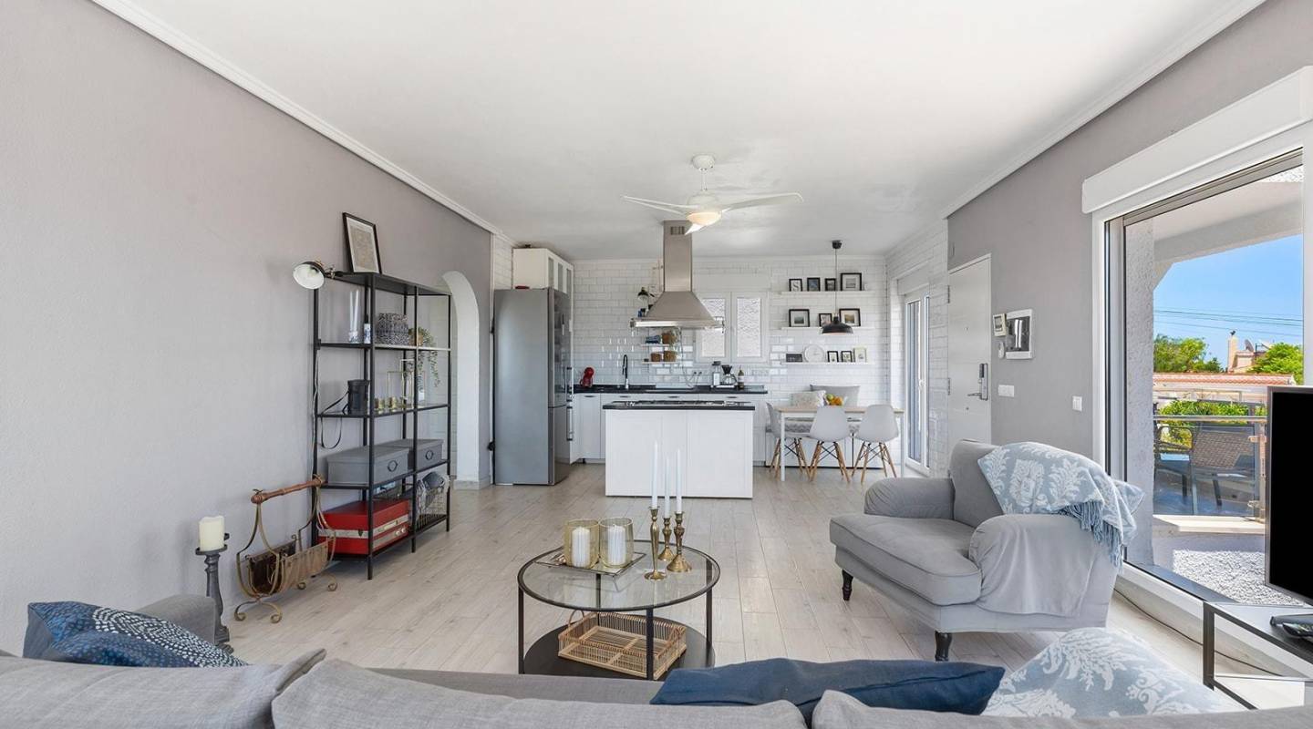 Återförsäljning - Villa - Ciudad Quesada