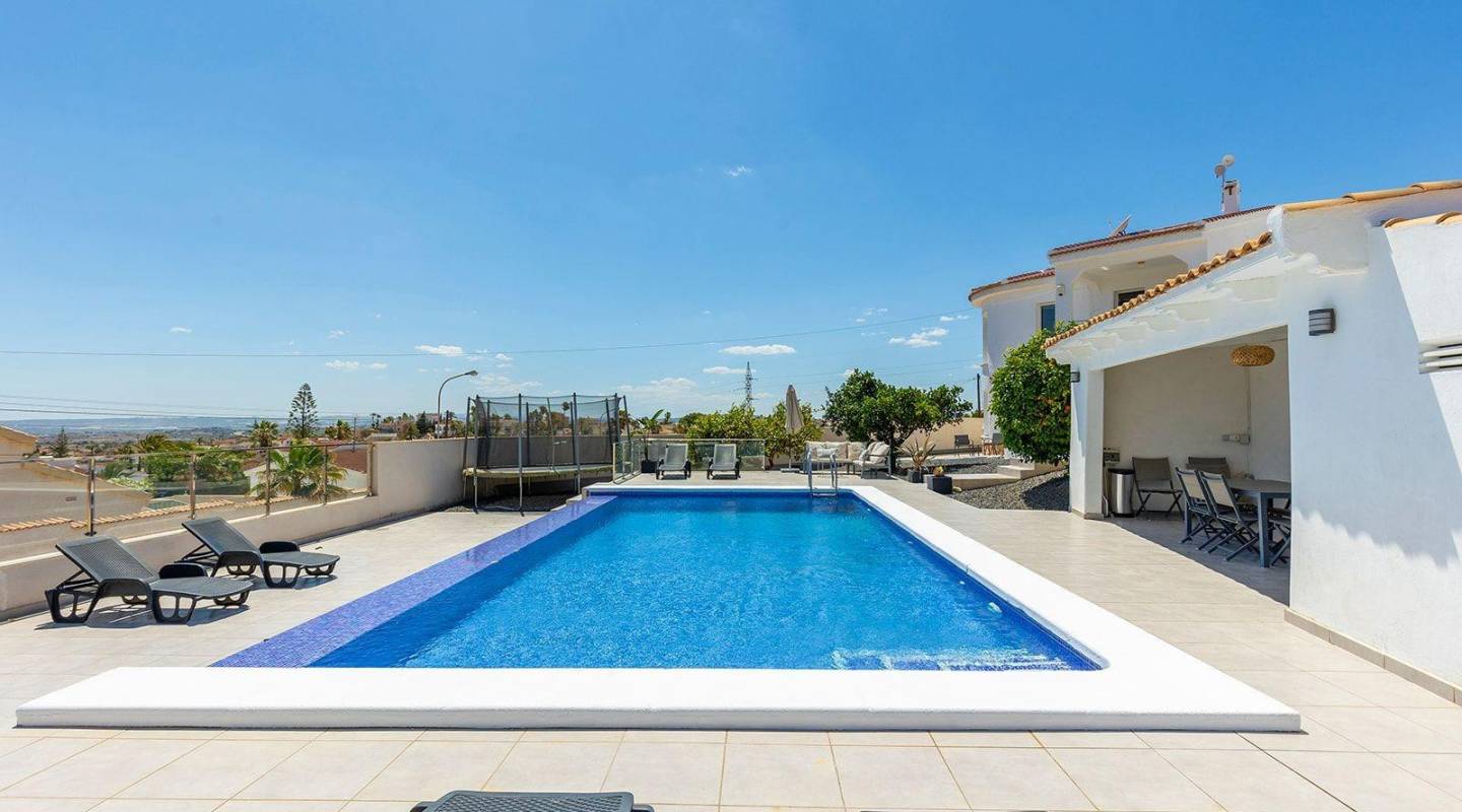 Återförsäljning - Villa - Ciudad Quesada