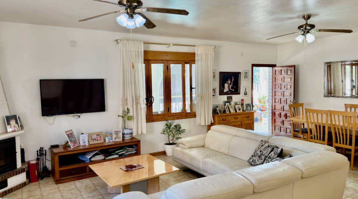 Resale - Villa  - Ciudad Quesada