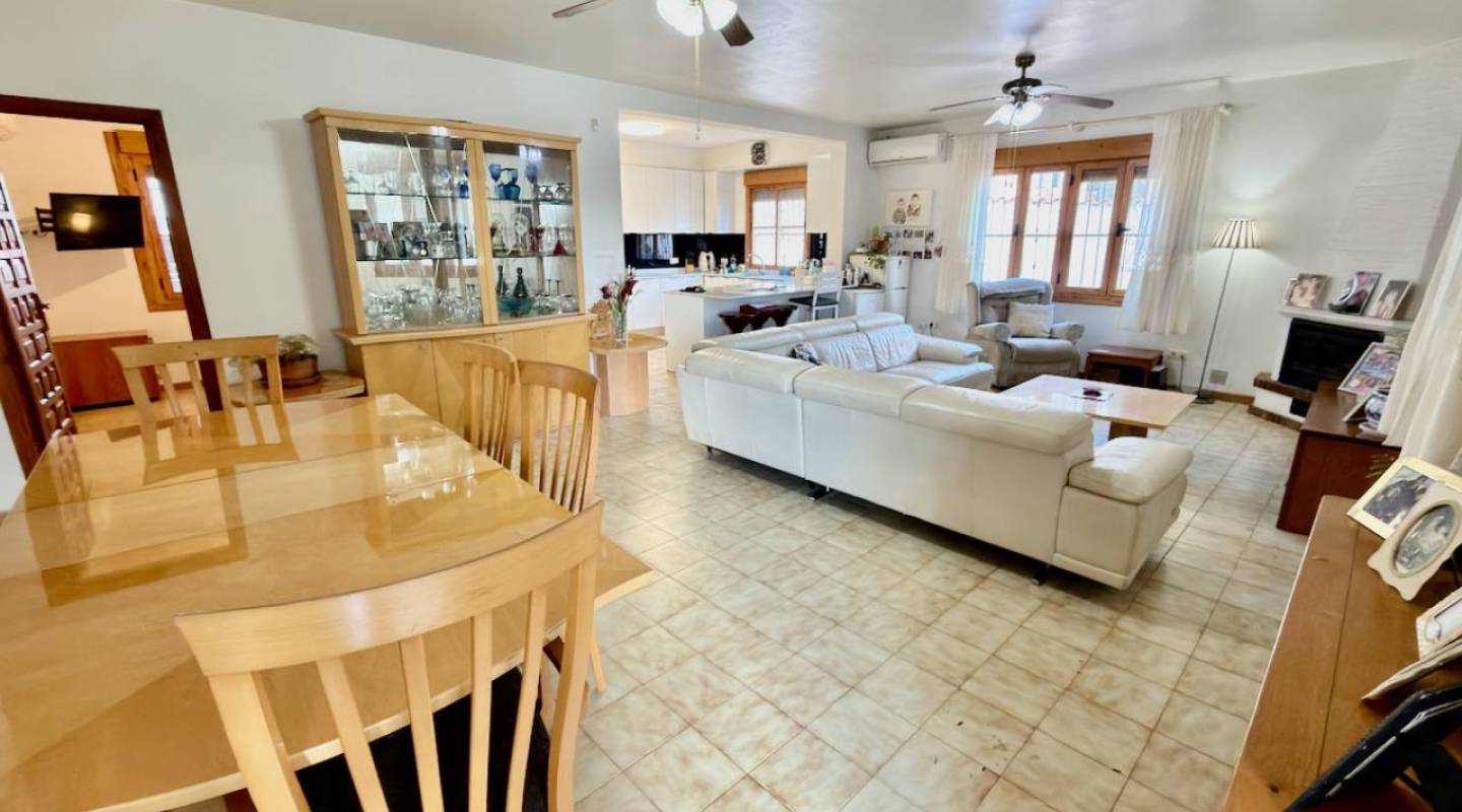 Resale - Villa  - Ciudad Quesada