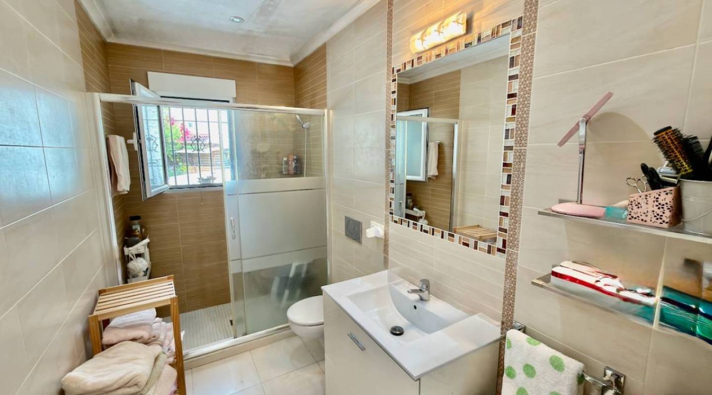 Resale - Villa  - Ciudad Quesada