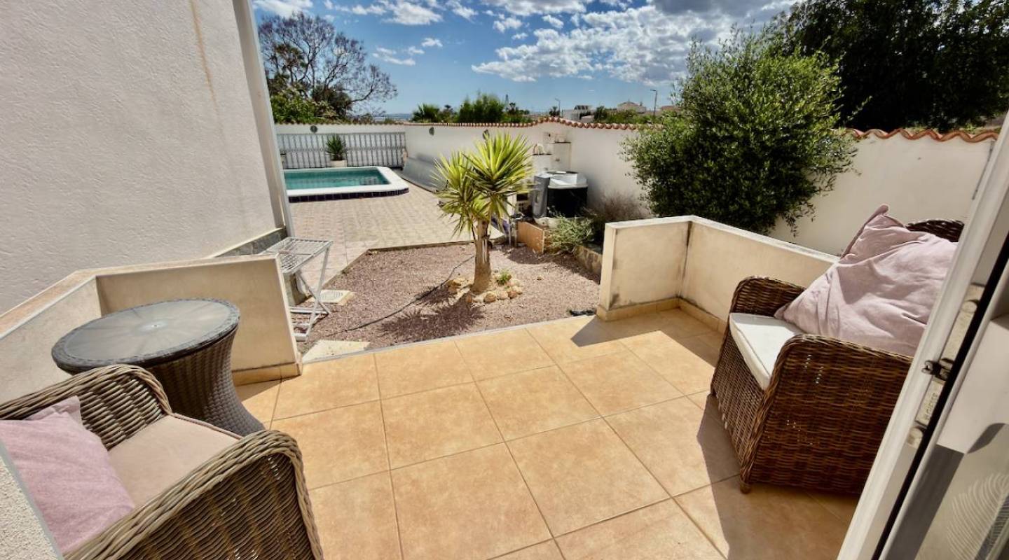 Resale - Villa  - Ciudad Quesada