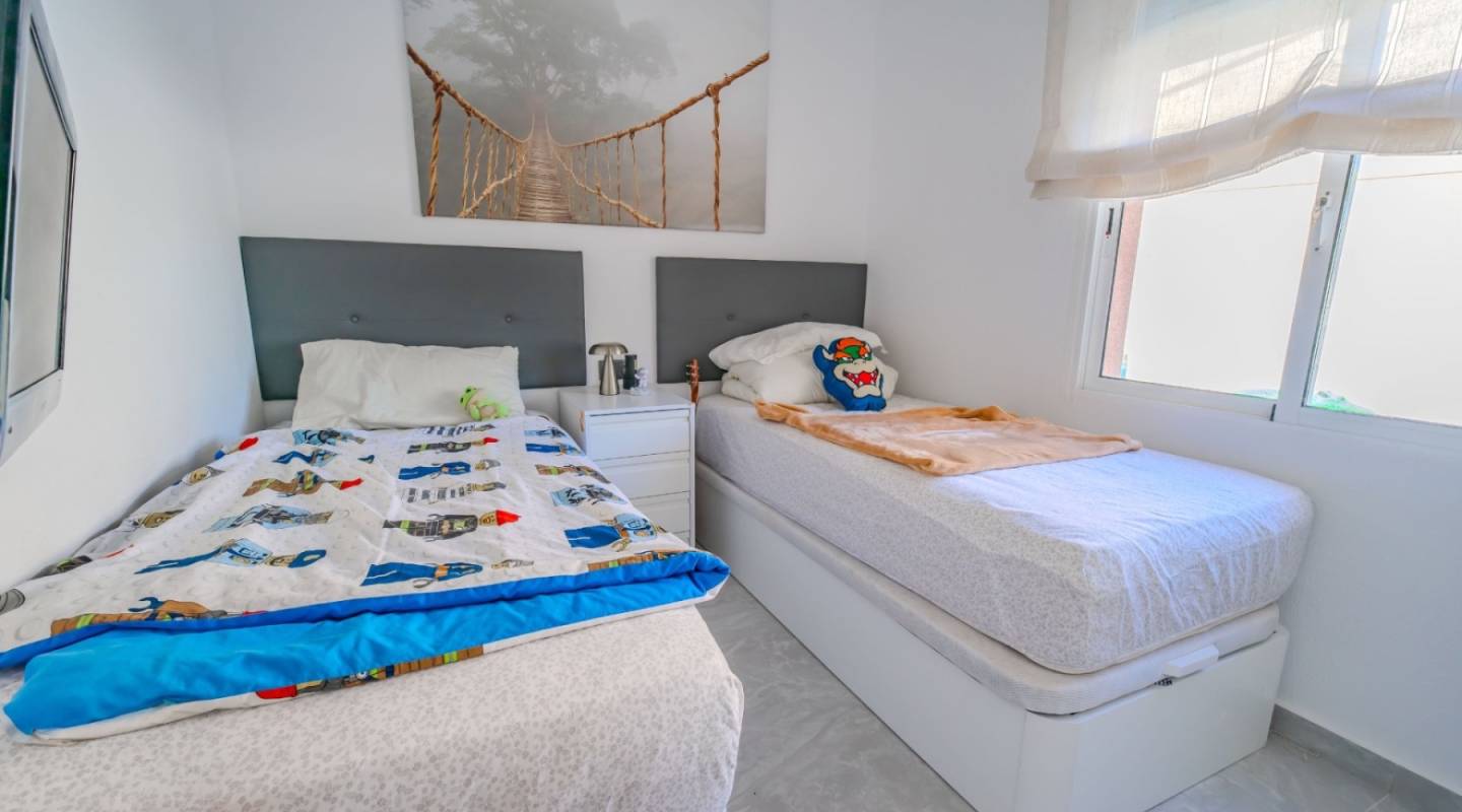 Resale - Villa  - Ciudad Quesada