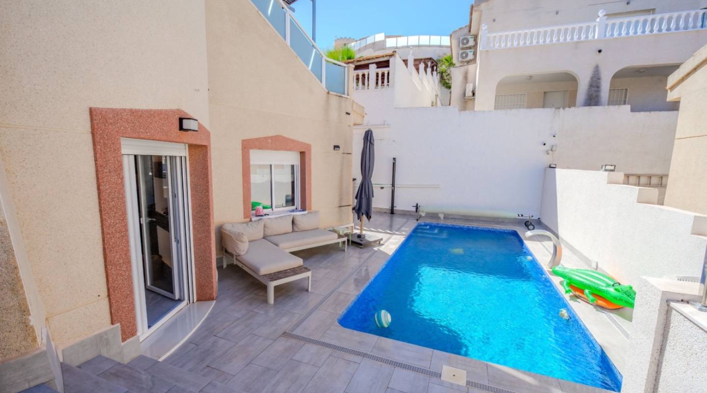 Resale - Villa  - Ciudad Quesada