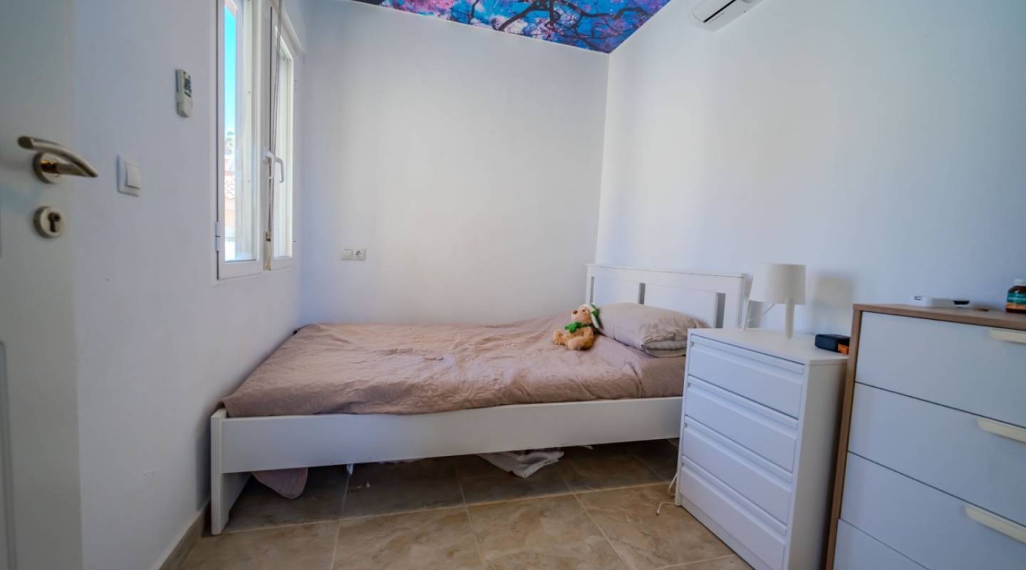 Resale - Villa  - Ciudad Quesada