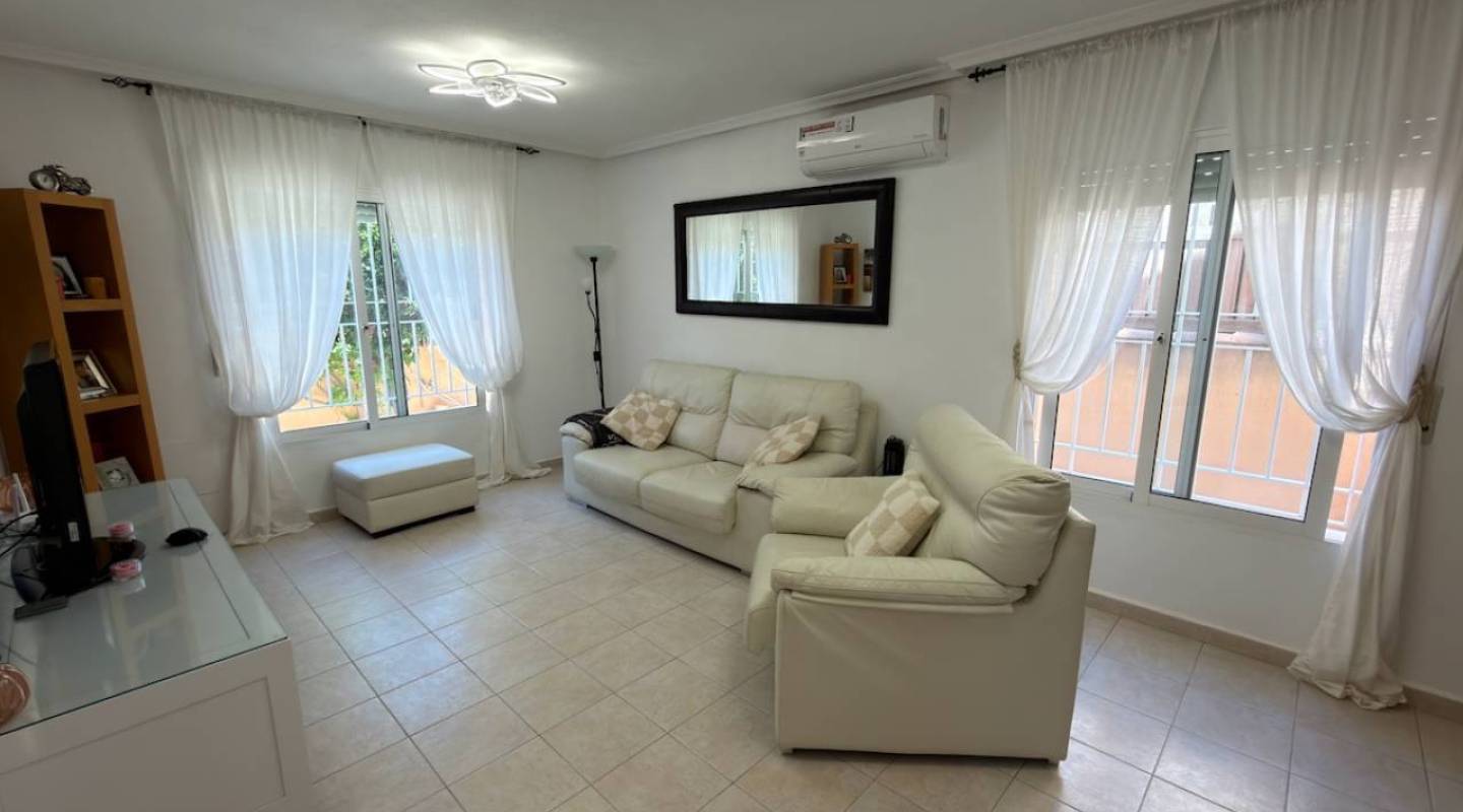 Venta - Chalet - Ciudad Quesada