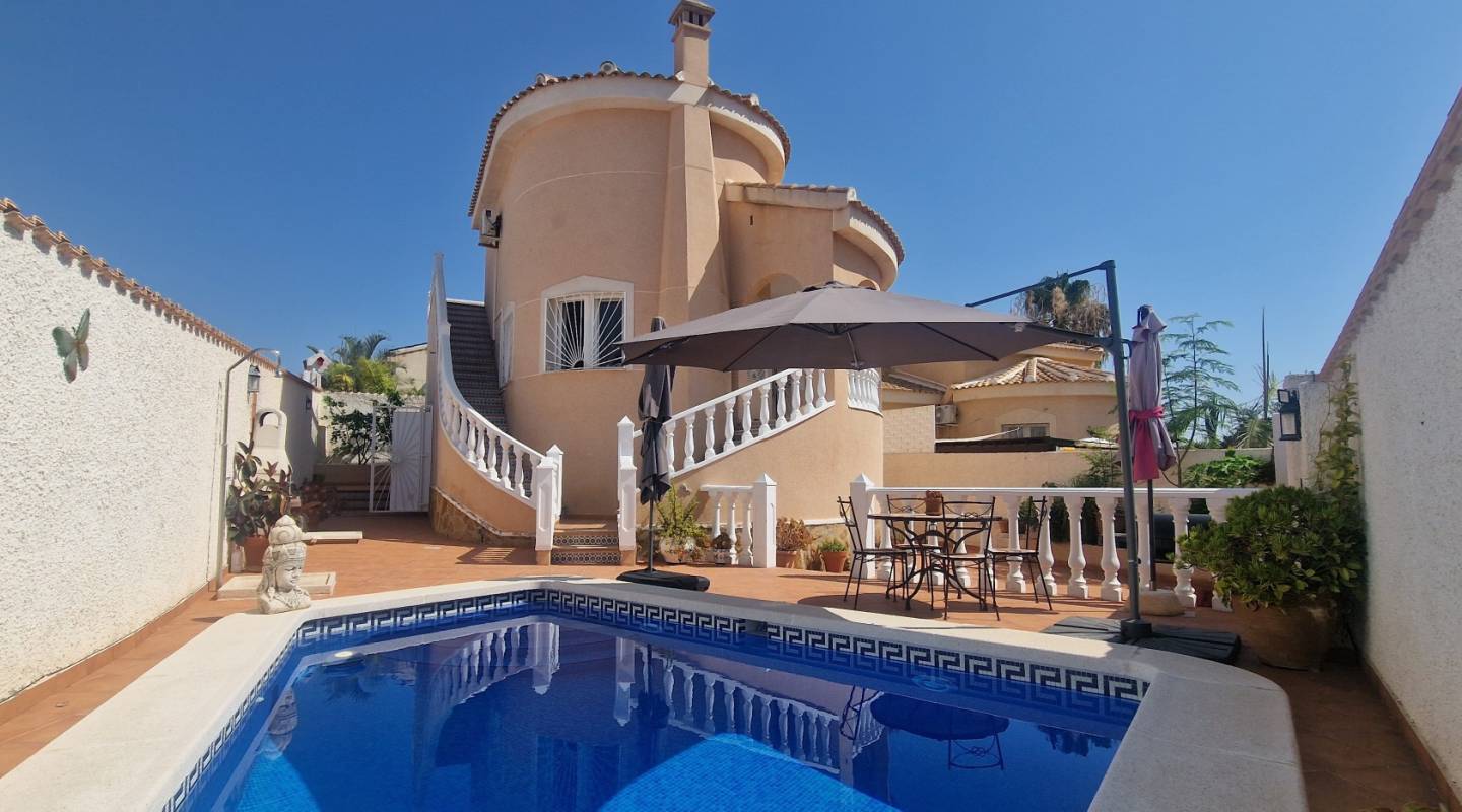 Venta - Chalet - Ciudad Quesada