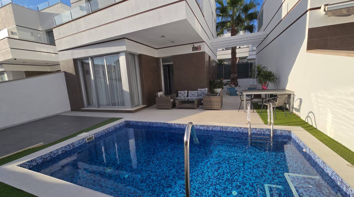 videresalg - Villa - Ciudad Quesada