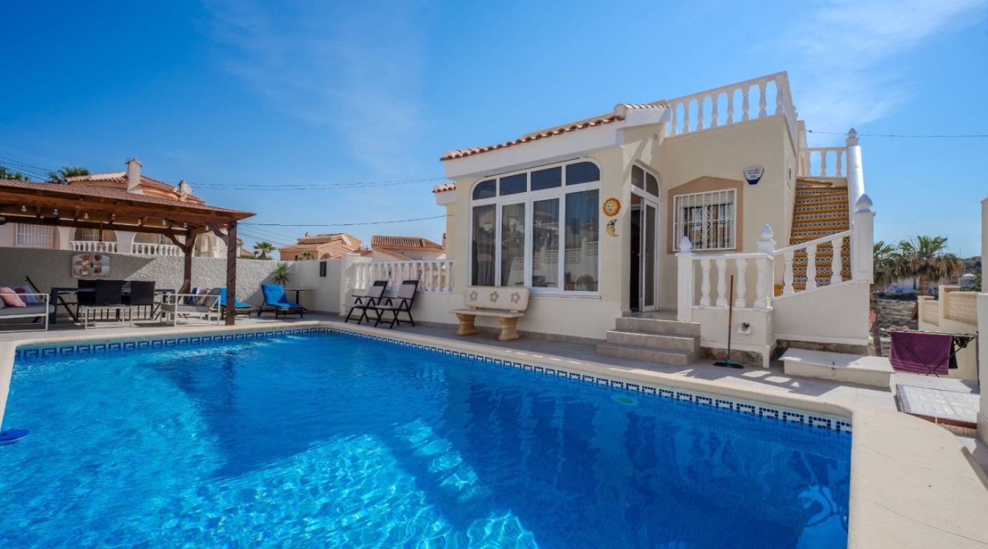 Resale - Villa  - Ciudad Quesada