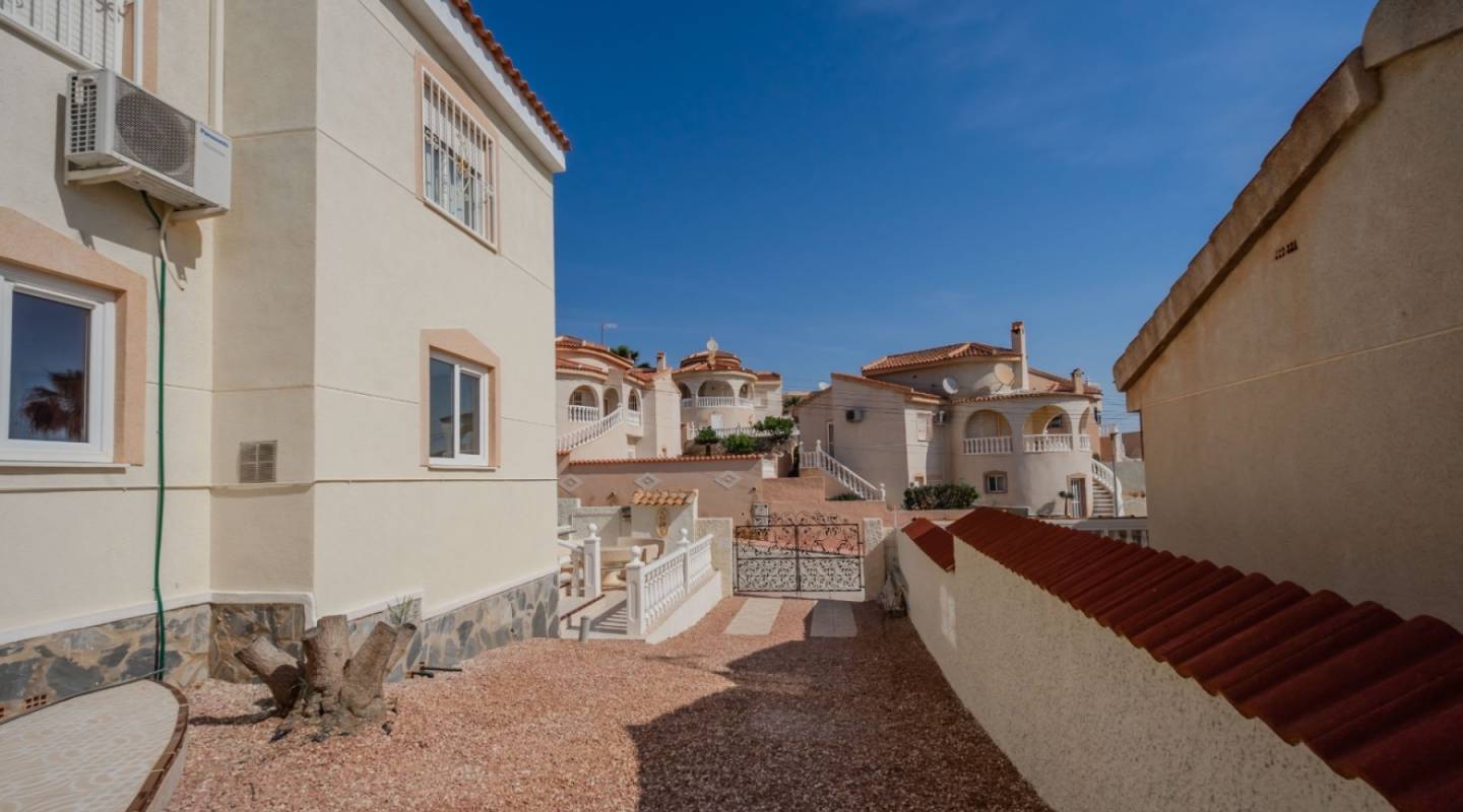 Resale - Villa  - Ciudad Quesada
