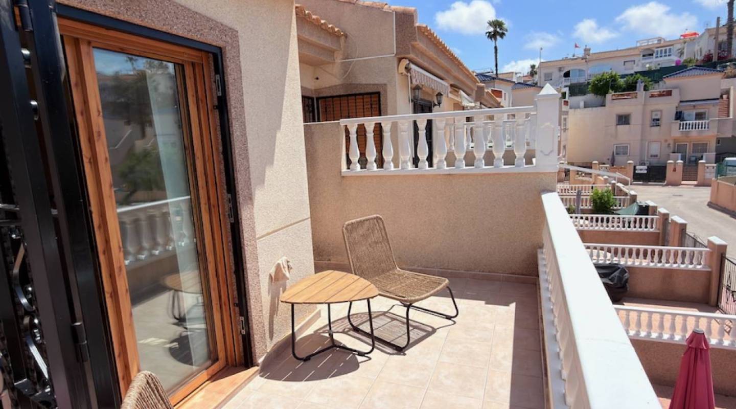 Resale - Townhouse - Ciudad Quesada